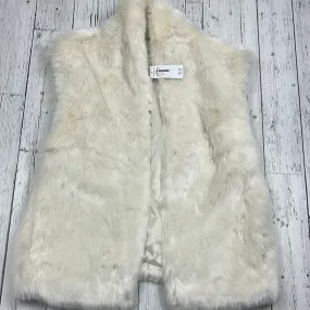 Abercrombie & Fitch faux fur vest - Hers M