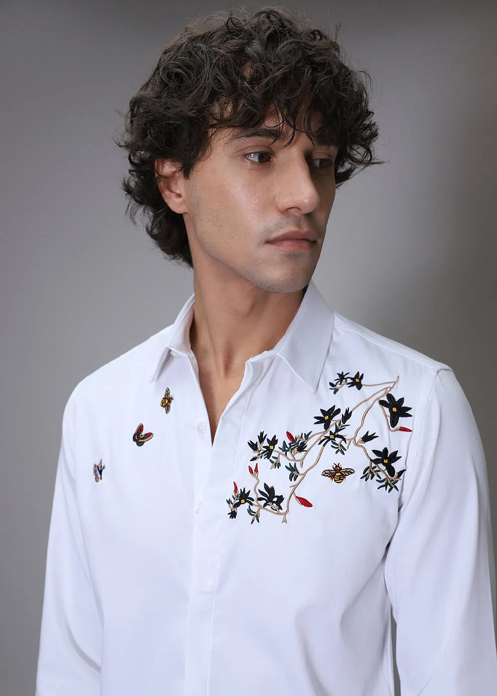 Beeclub Needle Work White Shirt