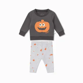 Halloween Sweater & Leggings Outfit