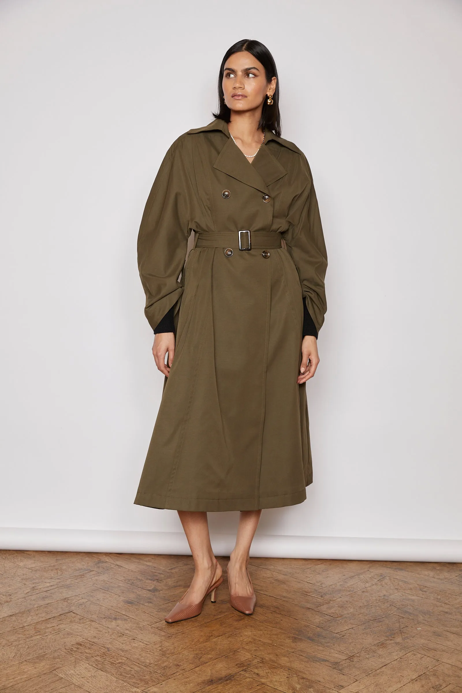 NAVI 2 TRENCH WITH CORSAGE IN KHAKI