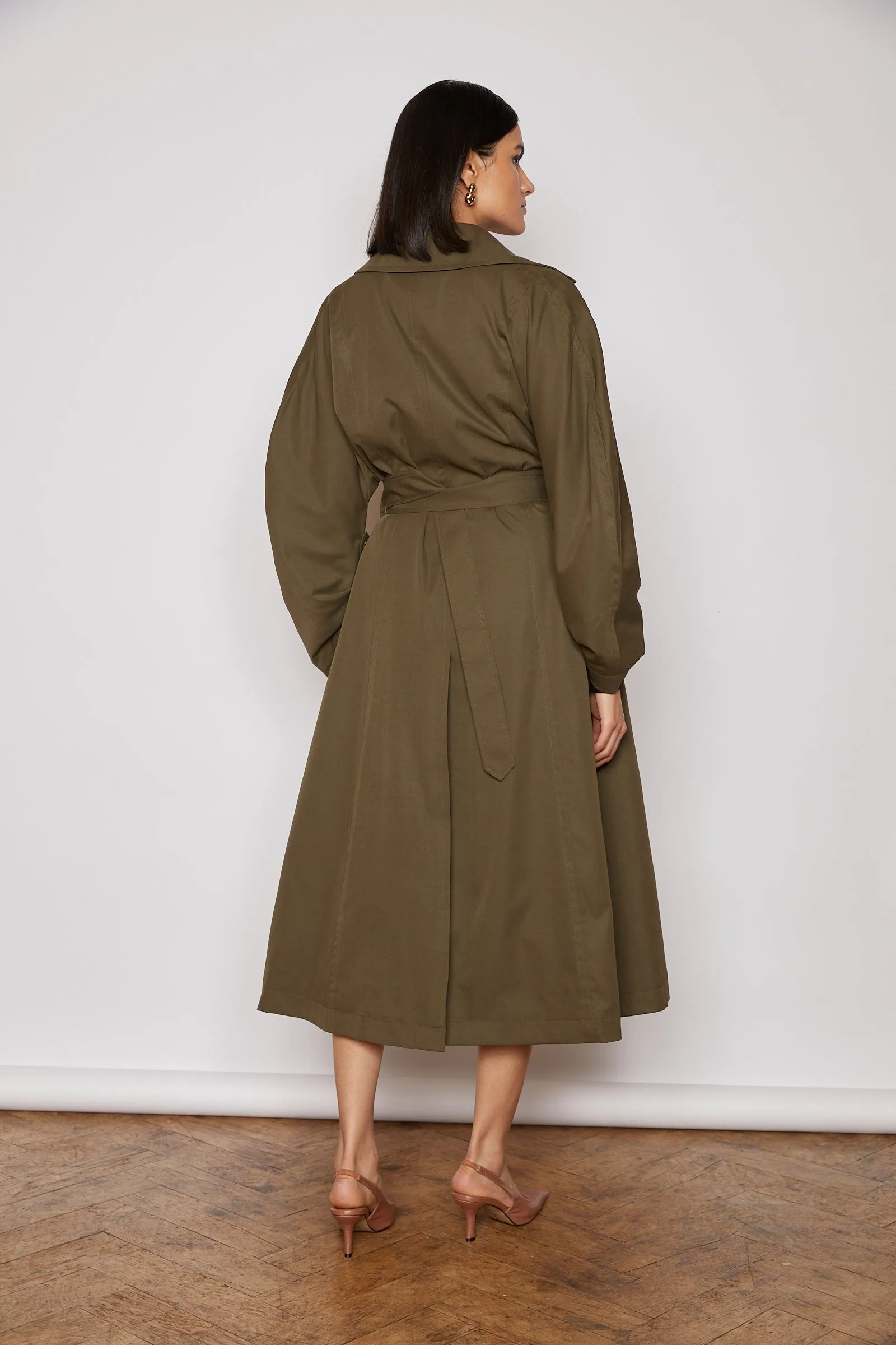 NAVI 2 TRENCH WITH CORSAGE IN KHAKI