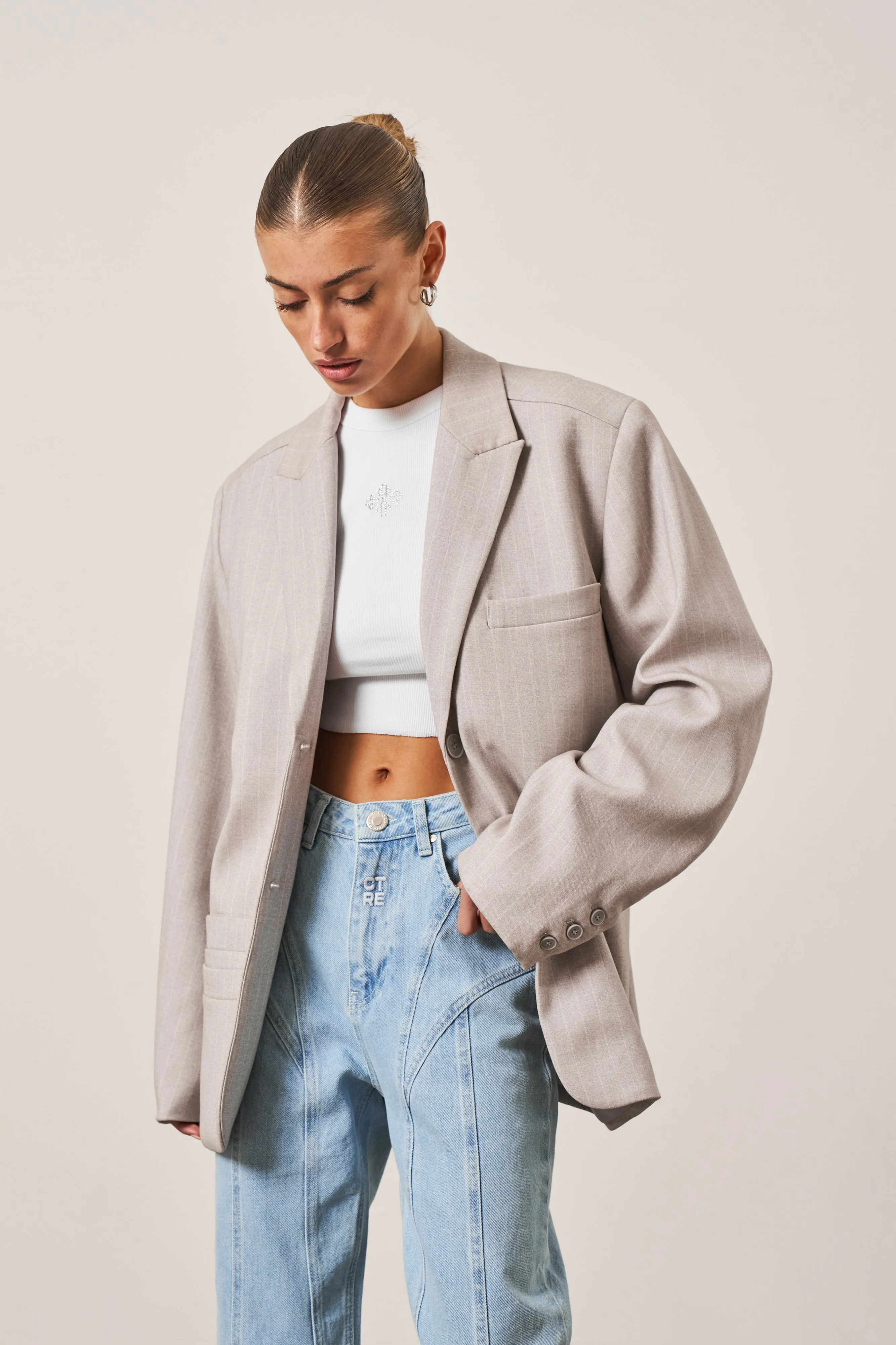 OVERSIZED PINSTRIPE BLAZER - GREY